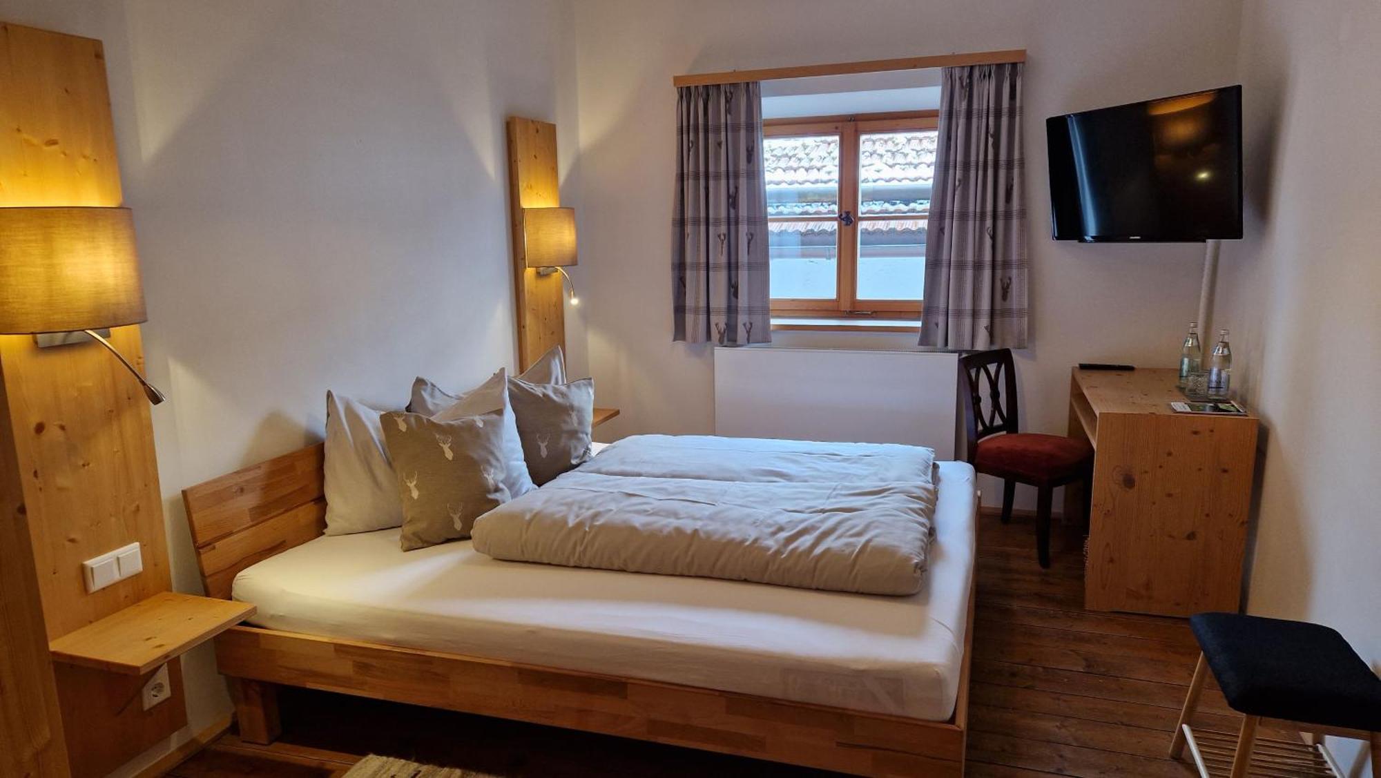 Hotel Landgasthof Alter Wirt Фишбахау Екстериор снимка