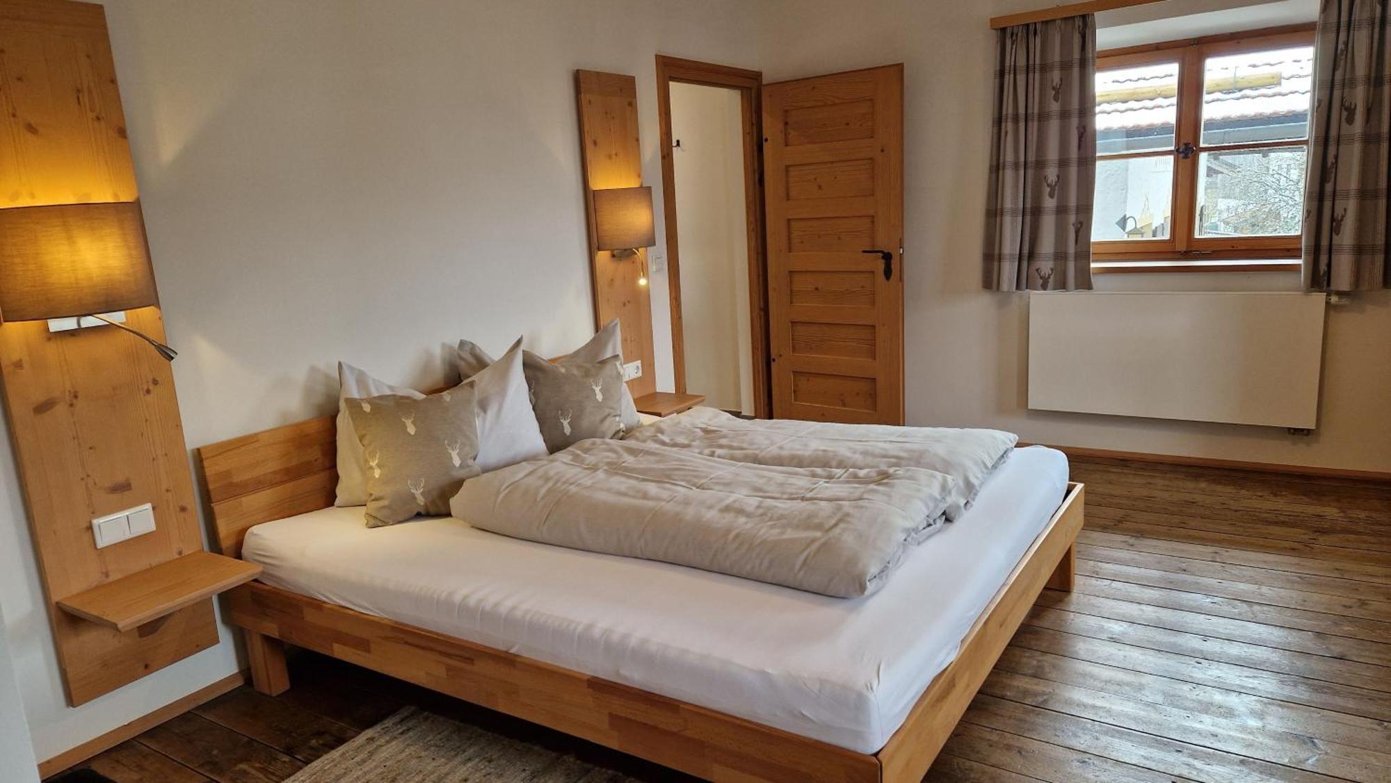 Hotel Landgasthof Alter Wirt Фишбахау Екстериор снимка
